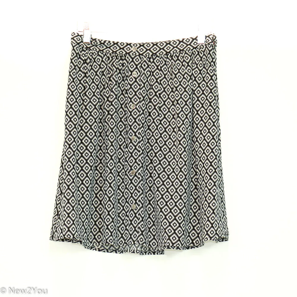 Black & White Geometric Skirt (Ann Taylor)
