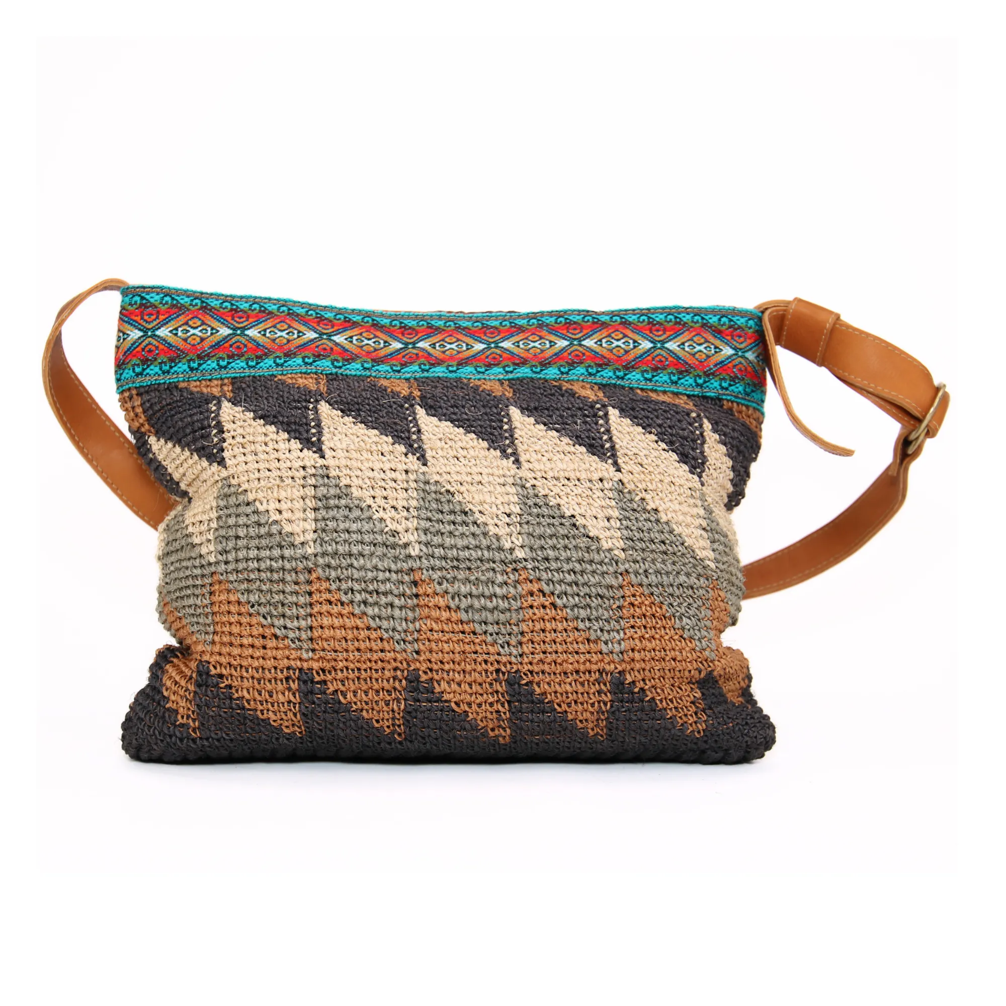 Cabuya Shigra Bag w/ Leather Strap & Andean Pattern Waves Design Red and Green Strap