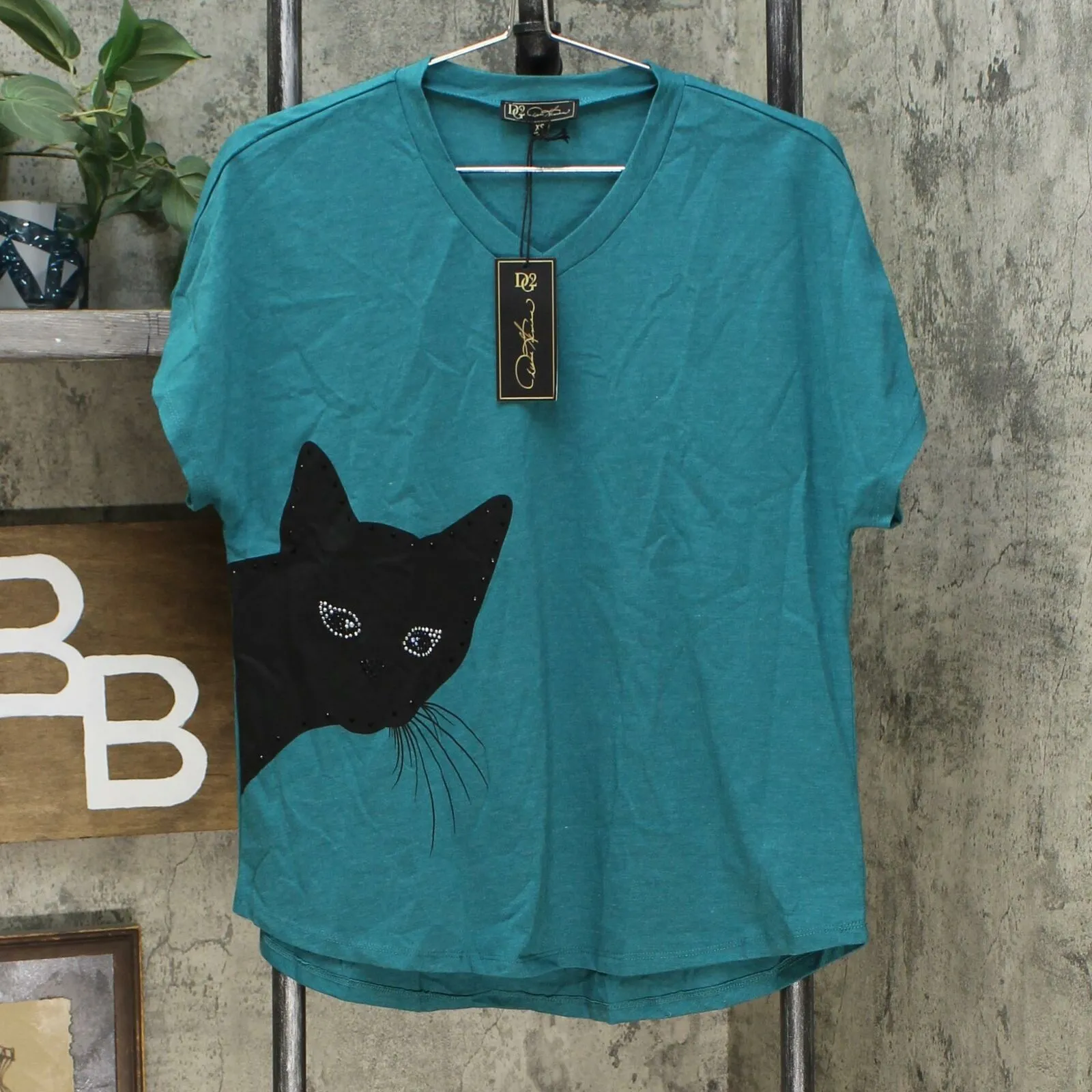 DG2 by Diane Gilman Women's Sequined Kitty Cat T-Shirt