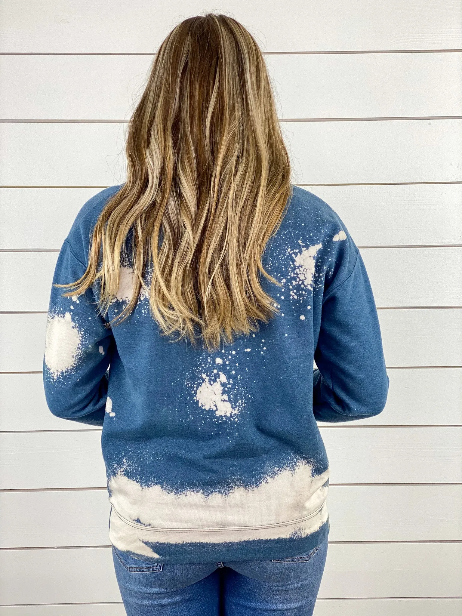 Embroidered Mama Bleached Pullover