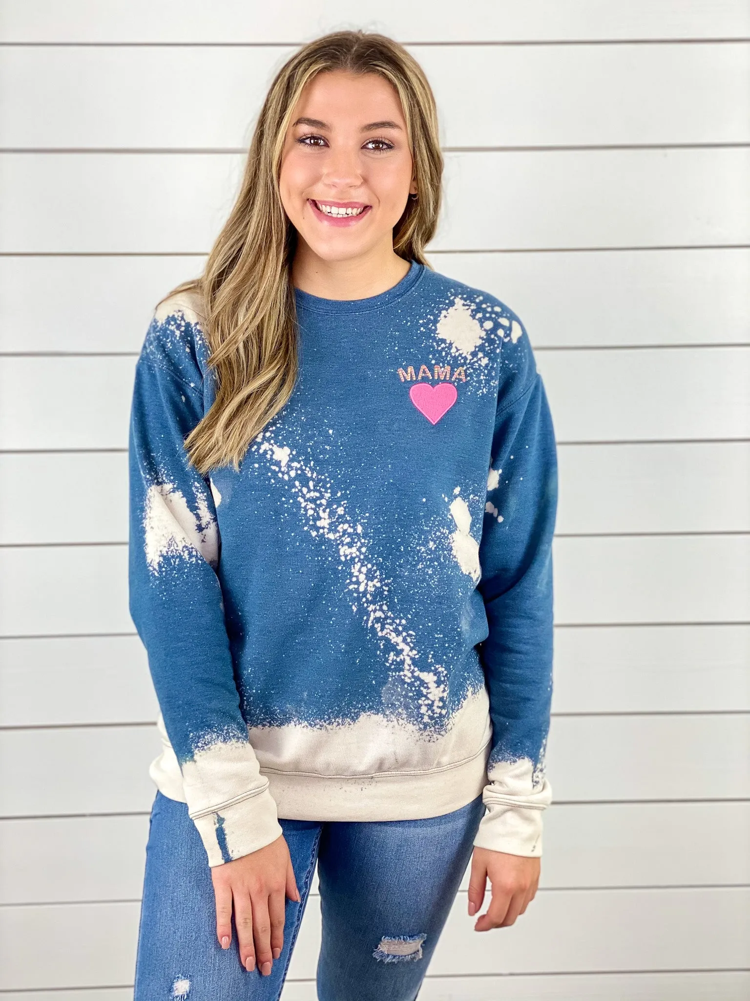 Embroidered Mama Bleached Pullover