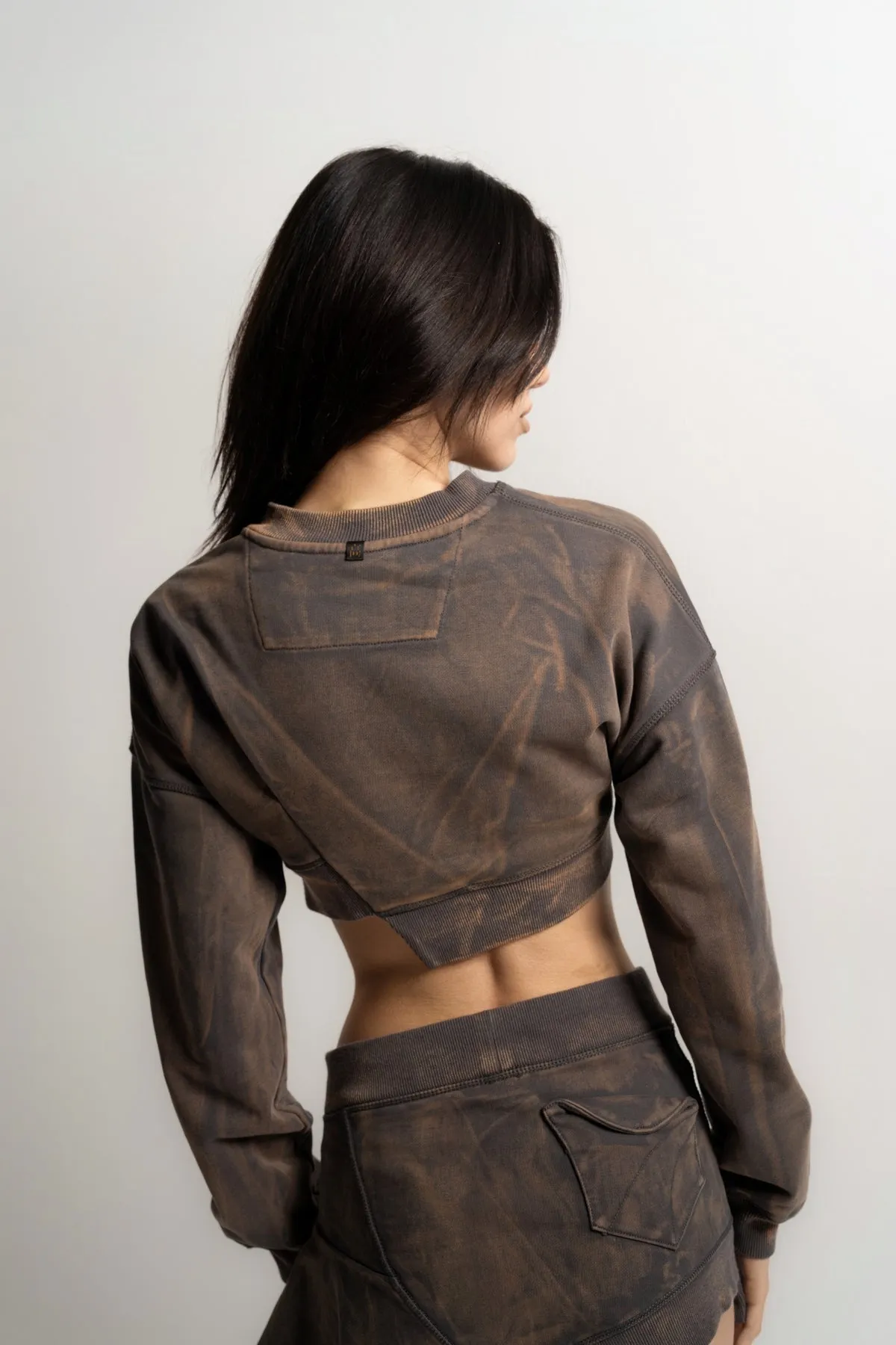 GAO | CROP SWEATSHIRT