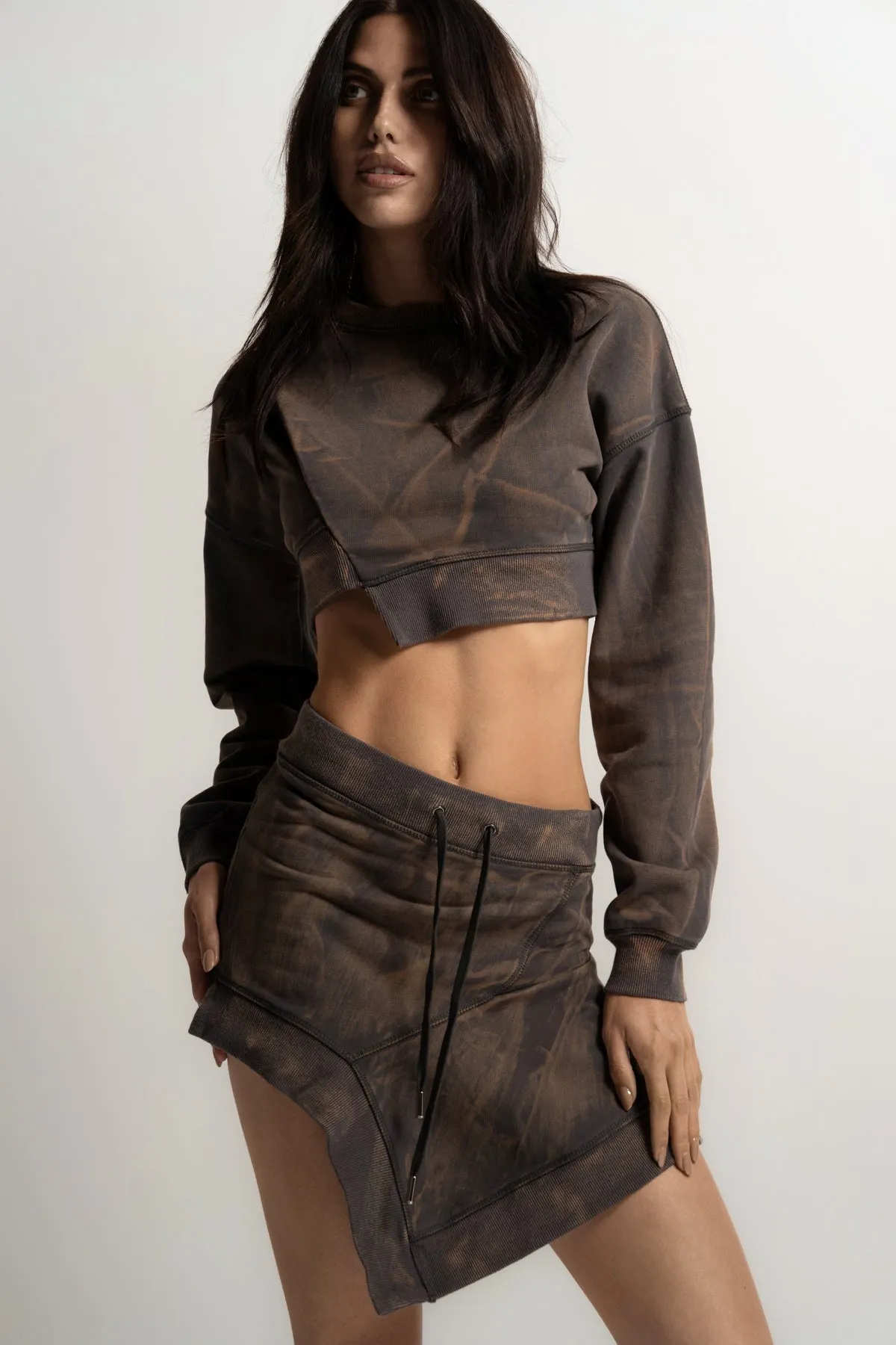GAO | CROP SWEATSHIRT