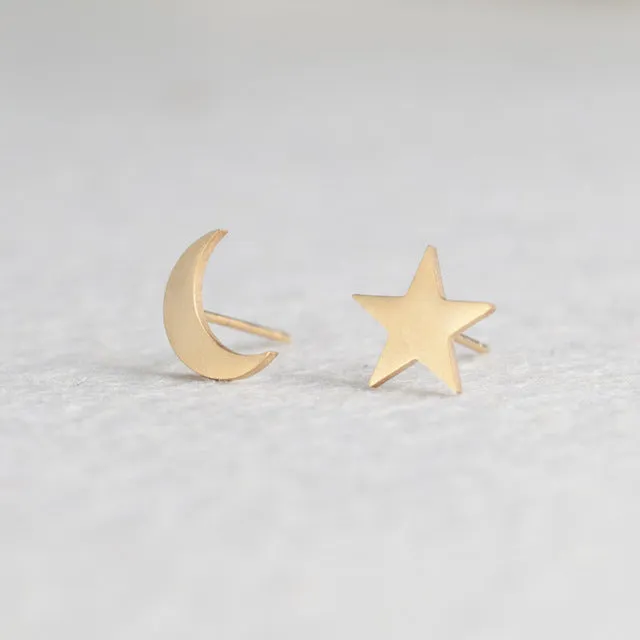 Golden and Silver Stainless Steel Minimalist Earrings for Women Trendy Stars Animal Cat Korean Stud Earrings Fashion Jewelry