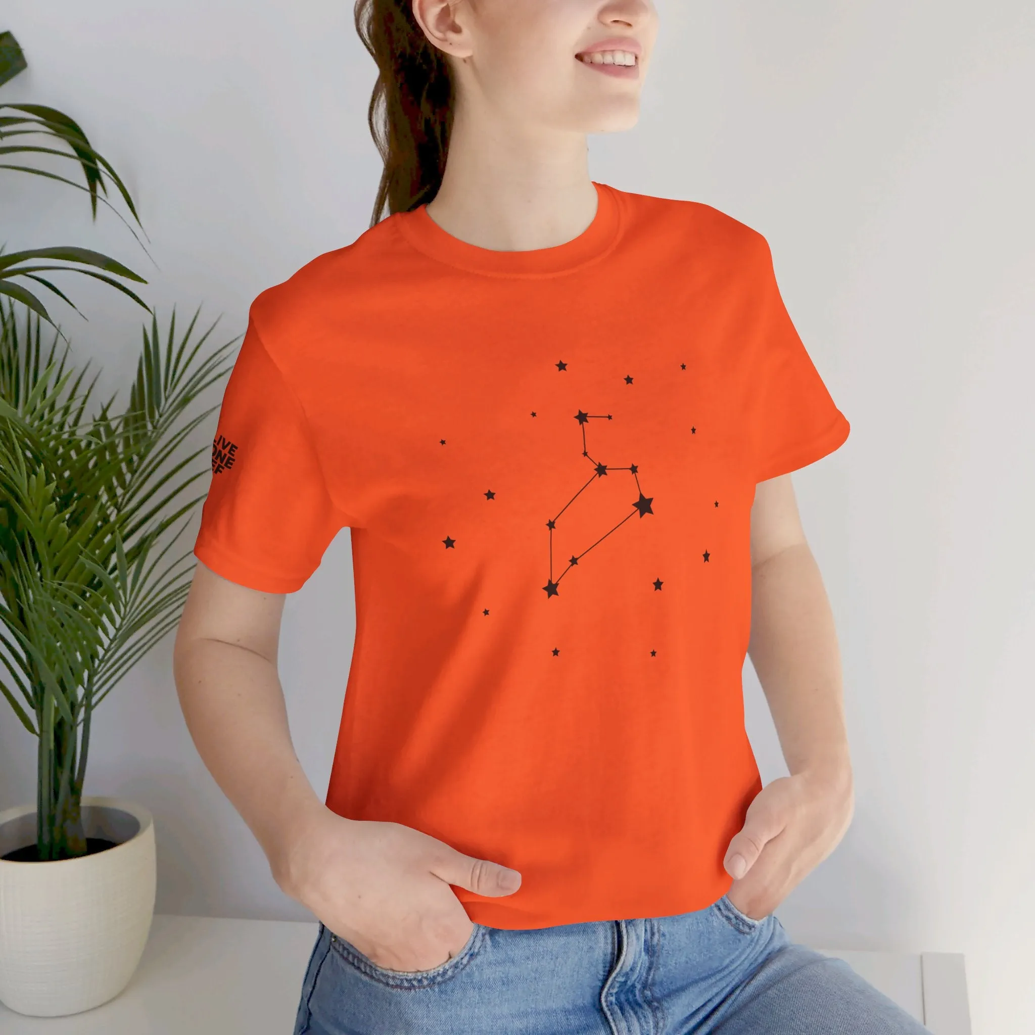Leo - Unisex Jersey Short Sleeve Tee