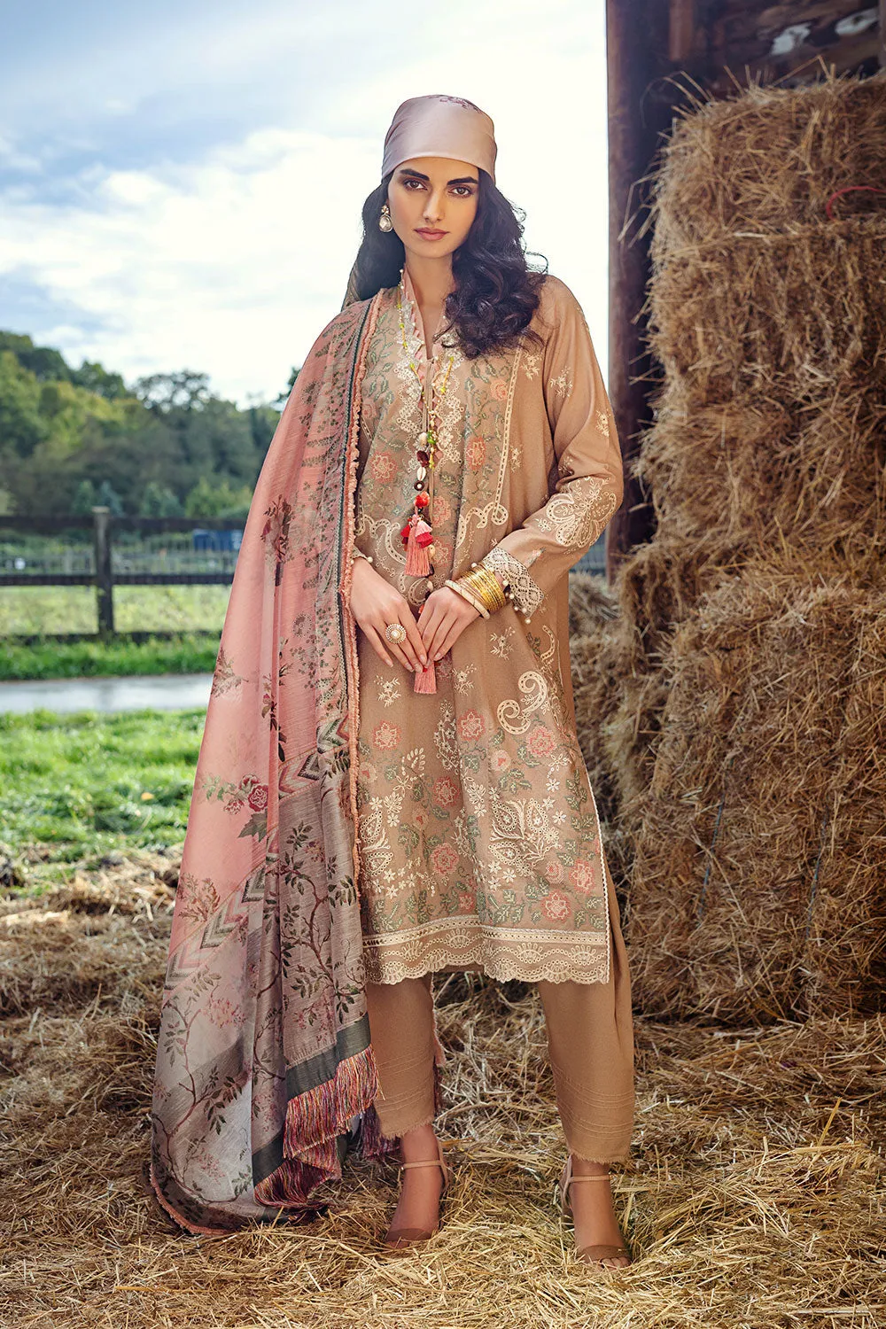 SOBIA NAZIR | AUTUMN/WINTER 2022 | AW22-5A