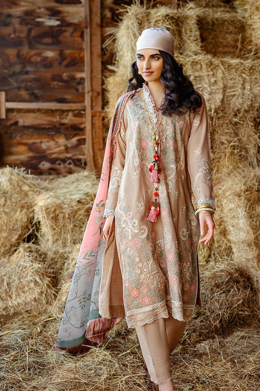 SOBIA NAZIR | AUTUMN/WINTER 2022 | AW22-5A