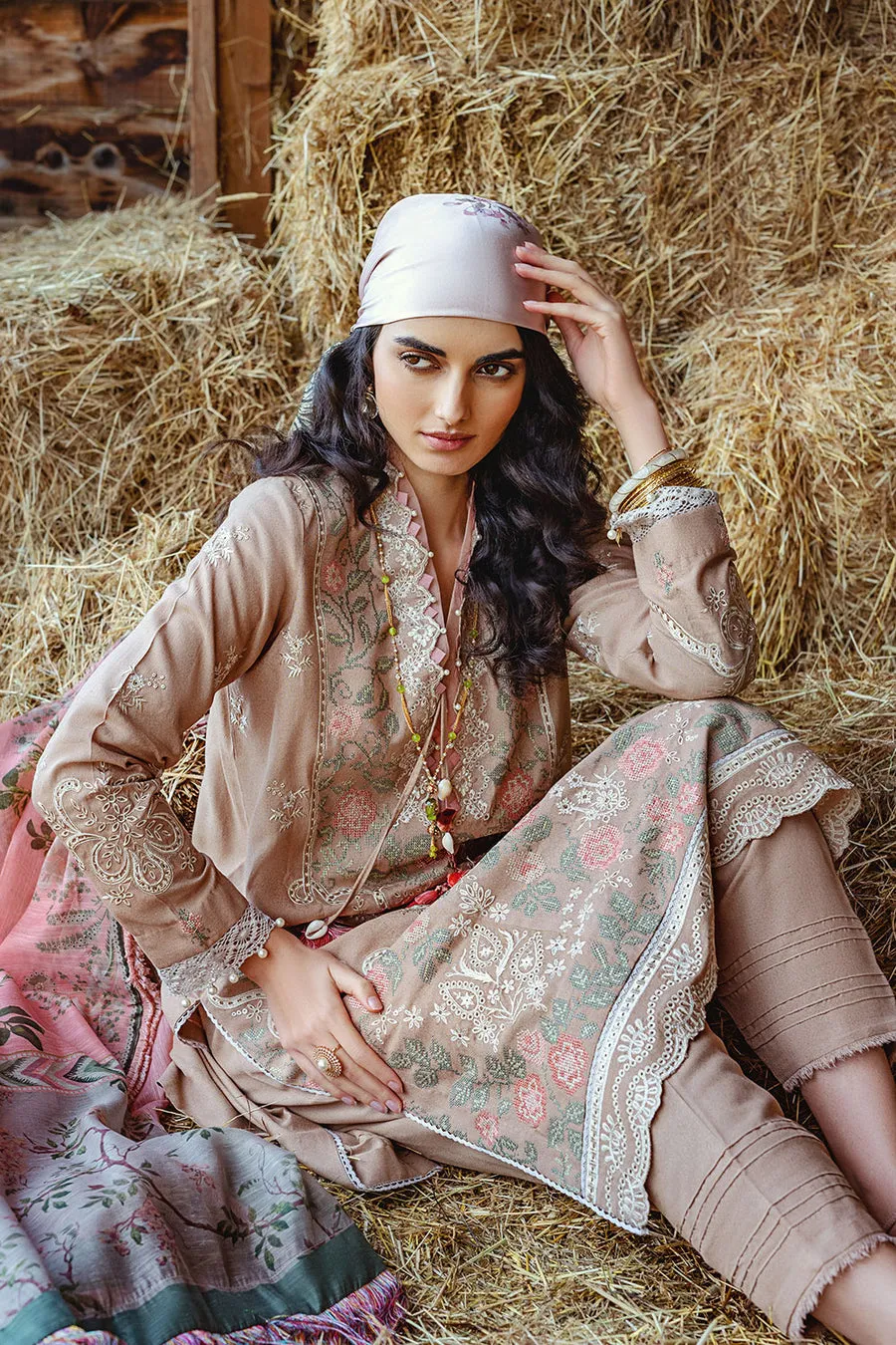 SOBIA NAZIR | AUTUMN/WINTER 2022 | AW22-5A
