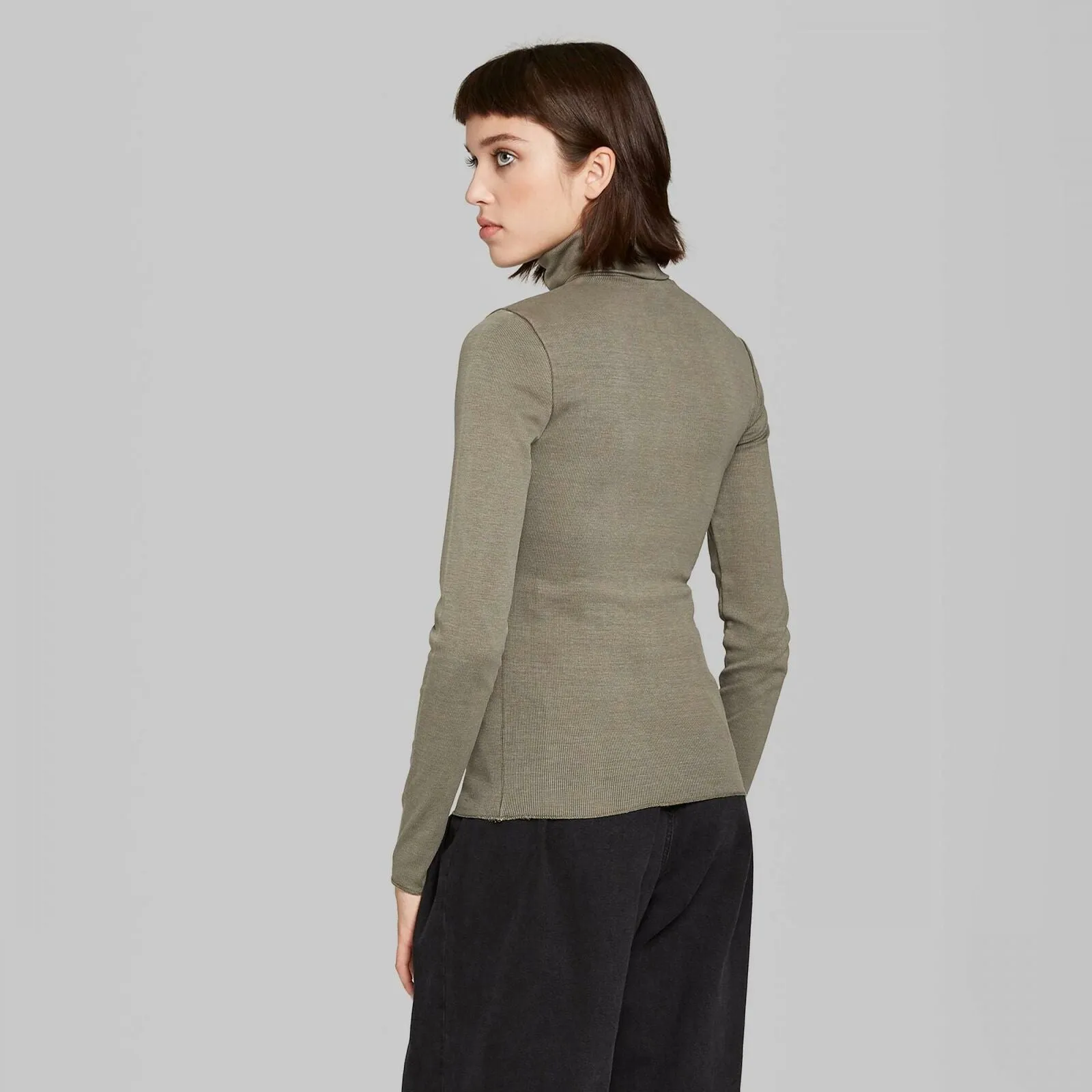Wild Fable Women's Long Sleeve Turtleneck Rib Knit T-Shirt