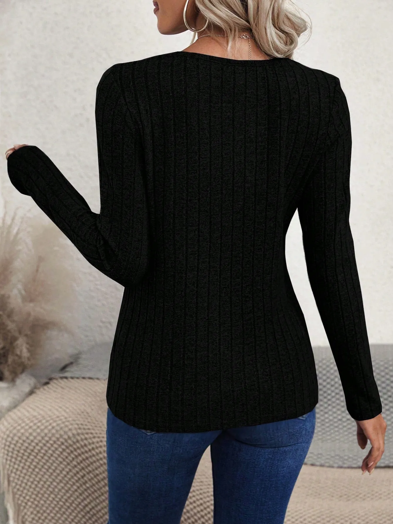 Women's Asymmetric Hem Slit Ribbed Long Sleeve T-Shirt