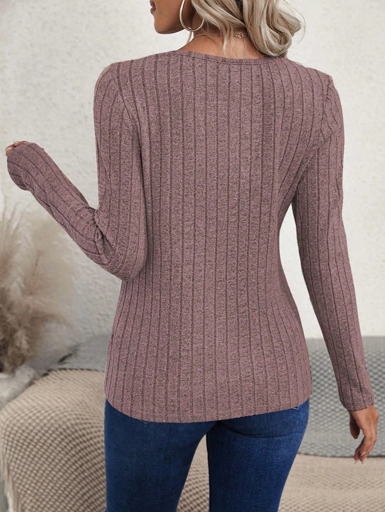 Women's Asymmetric Hem Slit Ribbed Long Sleeve T-Shirt