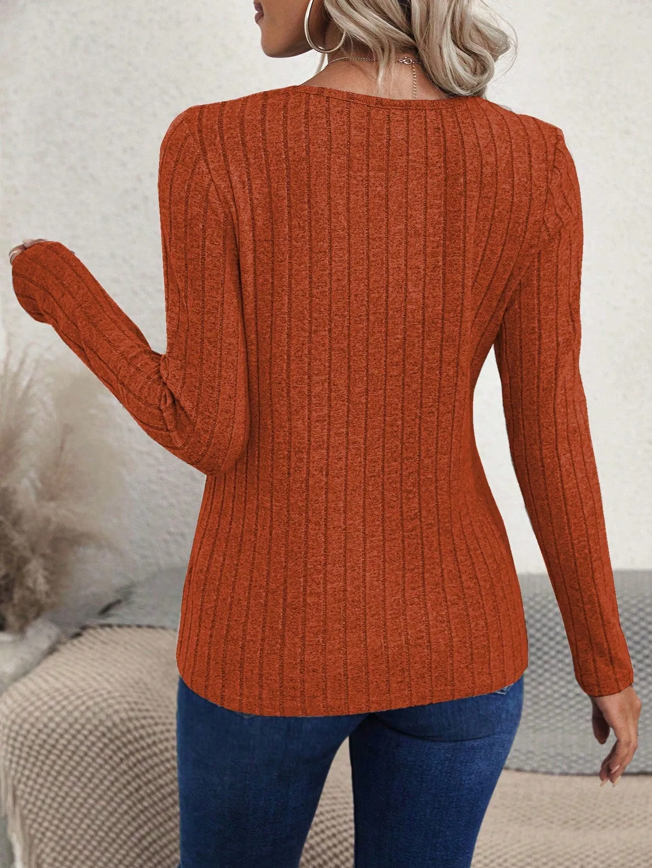 Women's Asymmetric Hem Slit Ribbed Long Sleeve T-Shirt