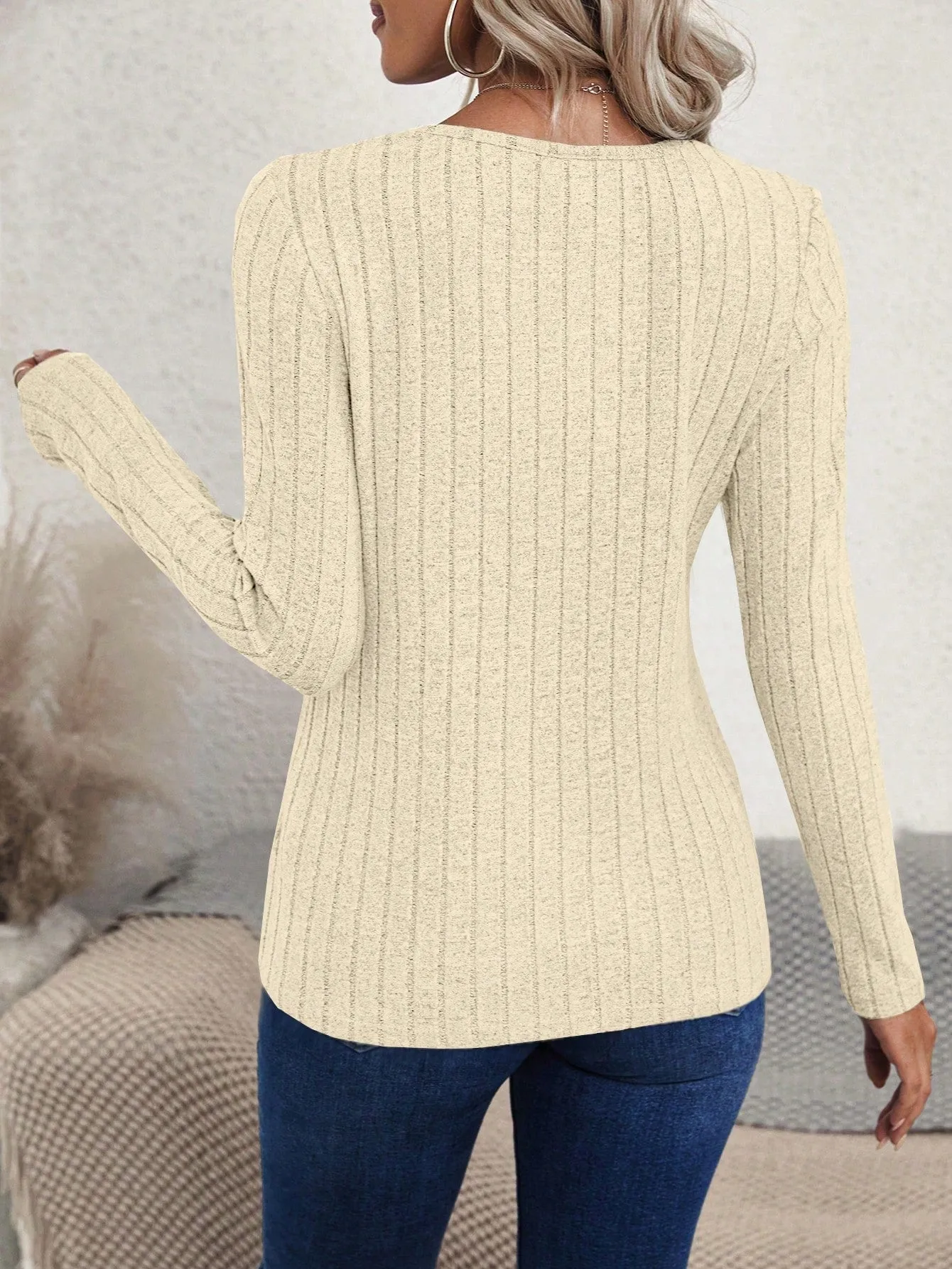 Women's Asymmetric Hem Slit Ribbed Long Sleeve T-Shirt