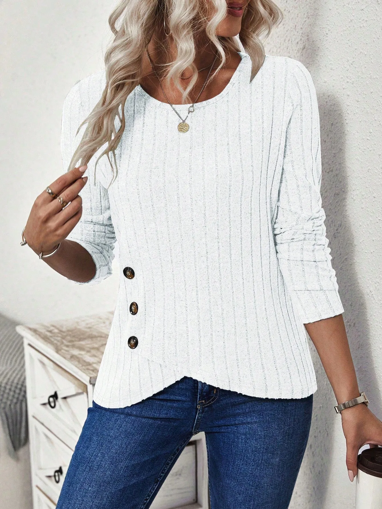 Women's Asymmetric Hem Slit Ribbed Long Sleeve T-Shirt