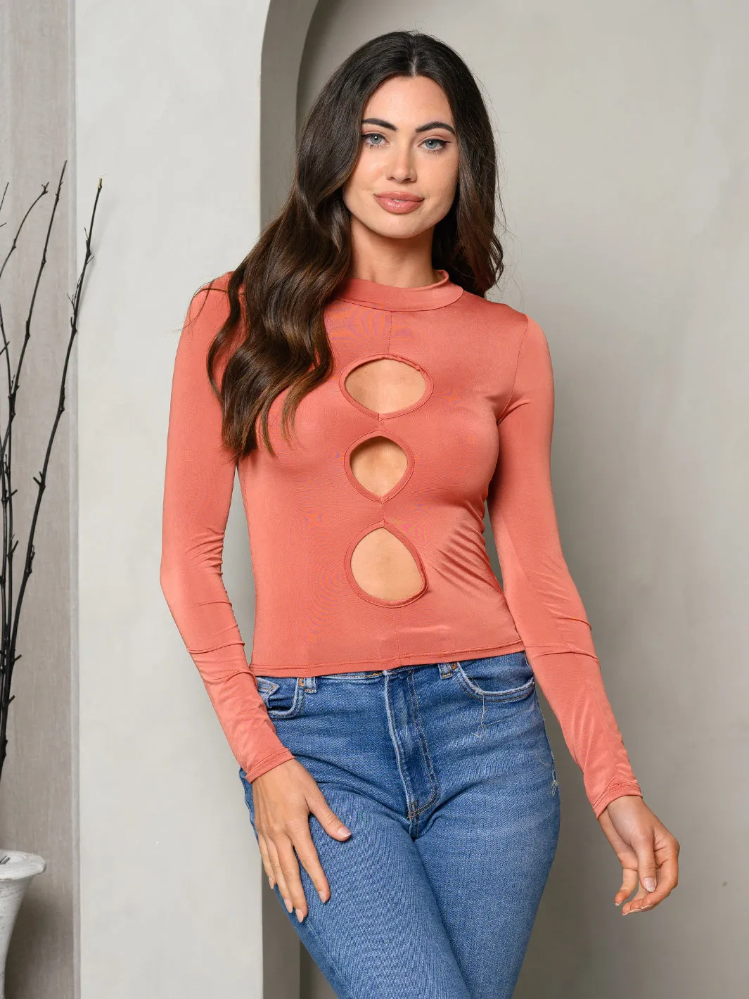WOMEN'S LONG SLEEVE ALL FRONT CUT OUT TOP