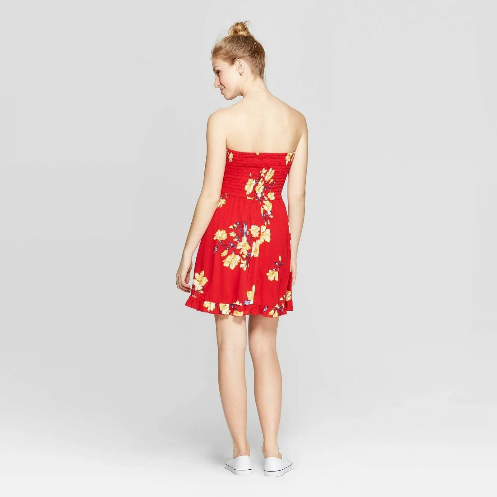 Xhilaration Women's Floral Print Tie Front Strapless Mini Dress. J12364