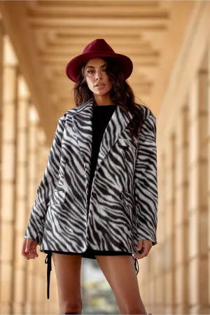 Zebra Pattern Wide-Cut Blazer